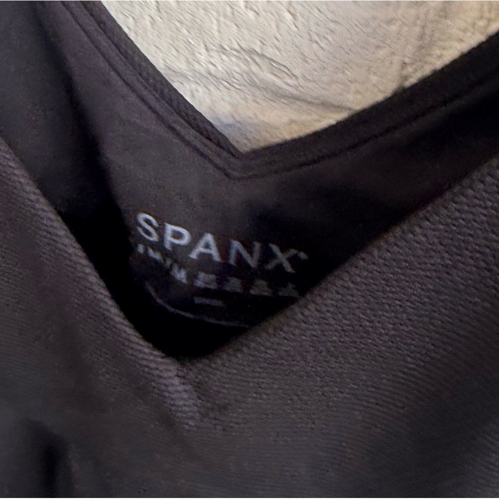 NWT Spanx Swimsuit Top Size Medium - Picture 3 of 15